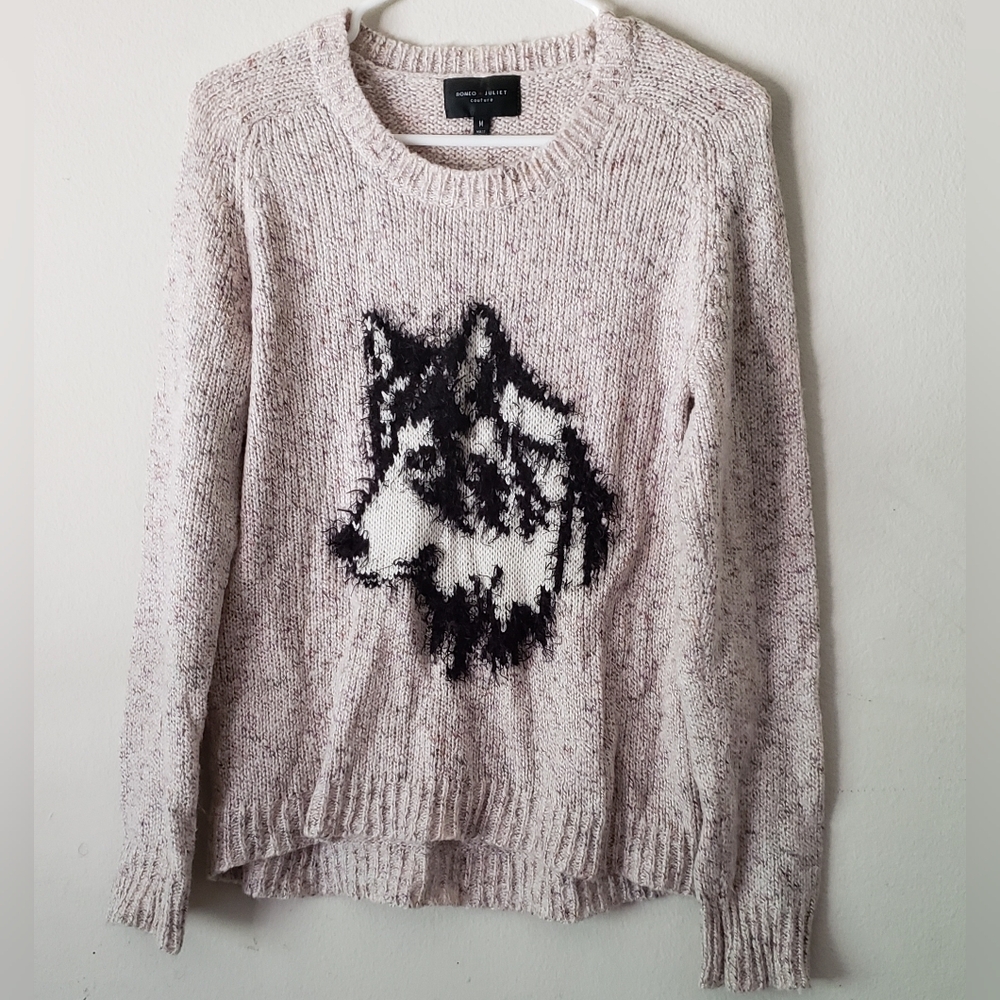 Romeo+Juliet Couture Multicolored Knit Crewneck Sweater with Wolf Graphic